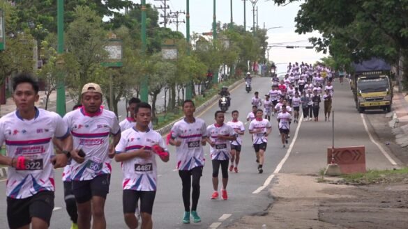 1.200 Peserta Tumpah Ruah di Bhayangkara Color Run Tabalong 2025 ...